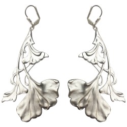 BOUCLES D OREILLES FLEUR DE GINGKO ARGENTEES MAT