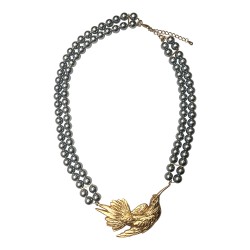 COLLIER OISEAU COLIBRI DORE PERLES GRISES 2 RANGS