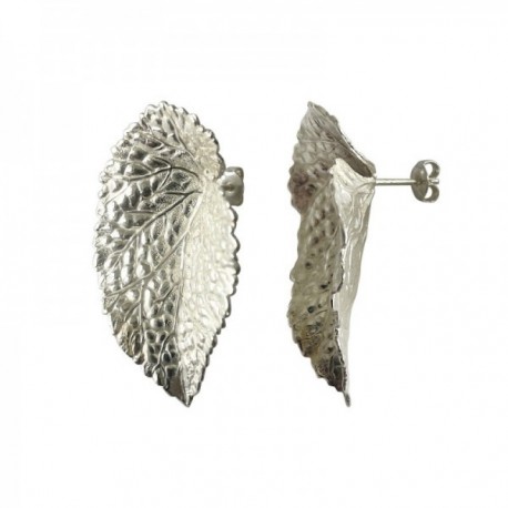 SILVER PLATED BEGOGNIA EARRINGS